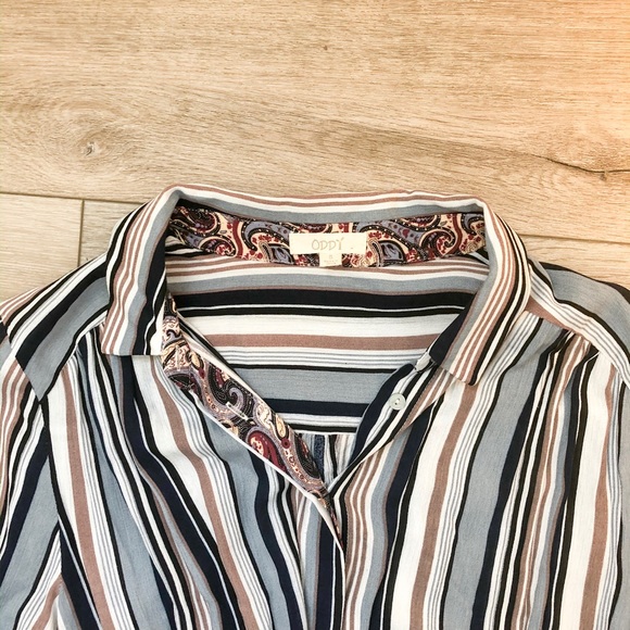 💙ODDY Striped Button Down - Picture 2 of 7